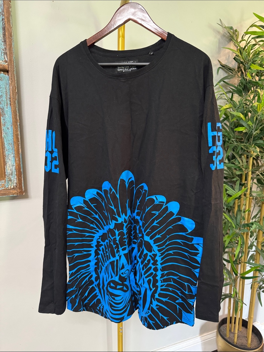 Hustle Gang Black Long-Sleeve Tee with Blue Headdress Graphic EUC 3XL